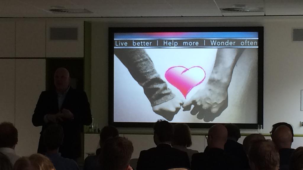 iaMeventz's tweet photo. Straks proberen te slapen na het verhaal van @RuudVeltenaar. Van ego naar eco. @Rabo_Amersfoort #starterscafe. http://t.co/iRrHO2JsbJ