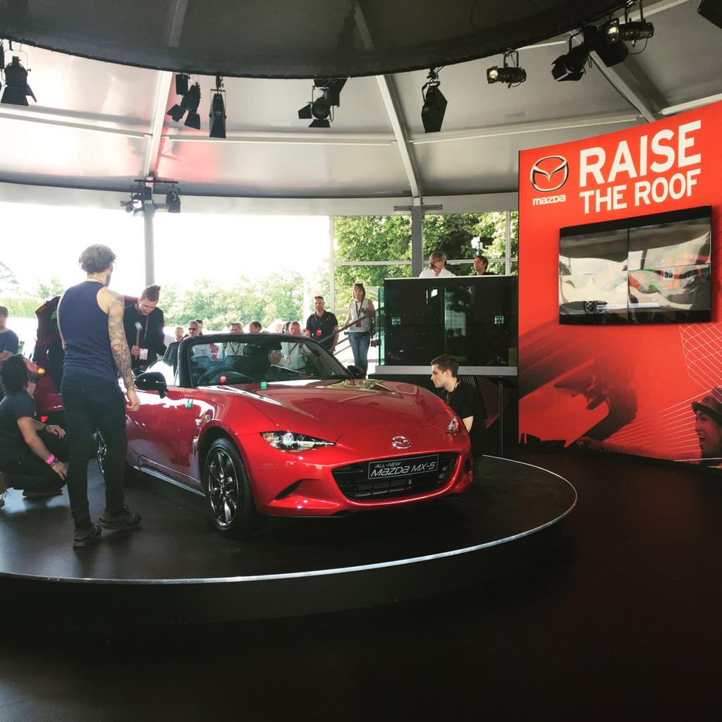 SarahNie83's tweet photo. @fosgoodwood #Mazda http://t.co/DeedAyDANS