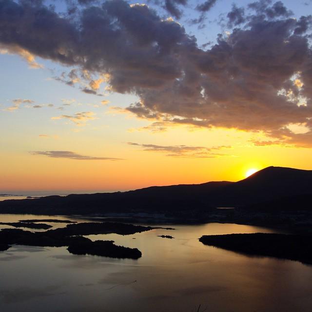 Norge er uten tvil et av verdens vakreste land! 🇳🇴❤️ #tbt #SommerOgSkolefri #Malmefjorden #moldejazz #visitnorway @…