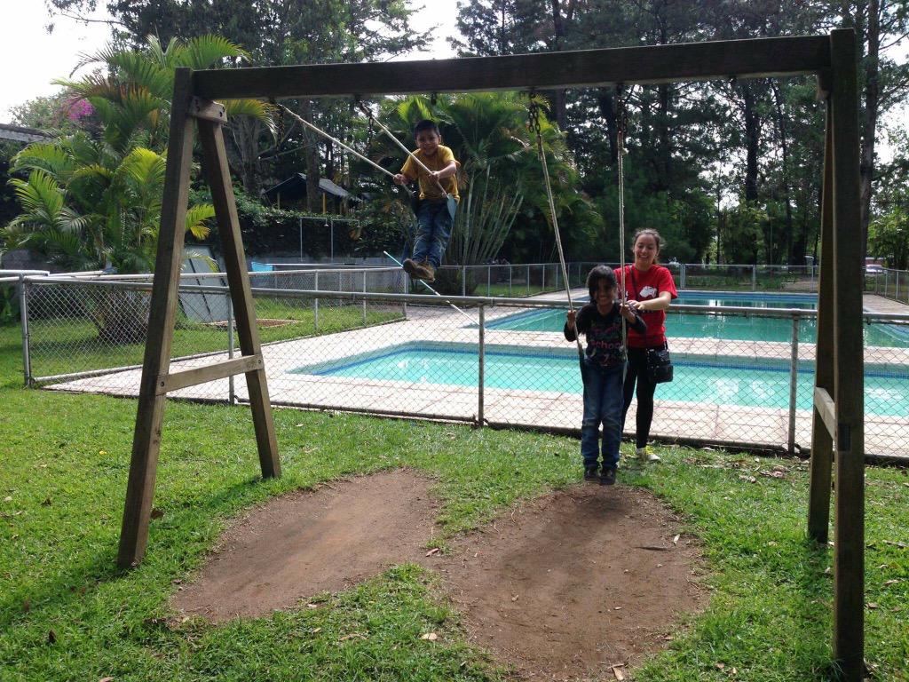 handsorg's tweet image. One of our volunteers #swinging into summer by helping out at Esperanza Juvenil!