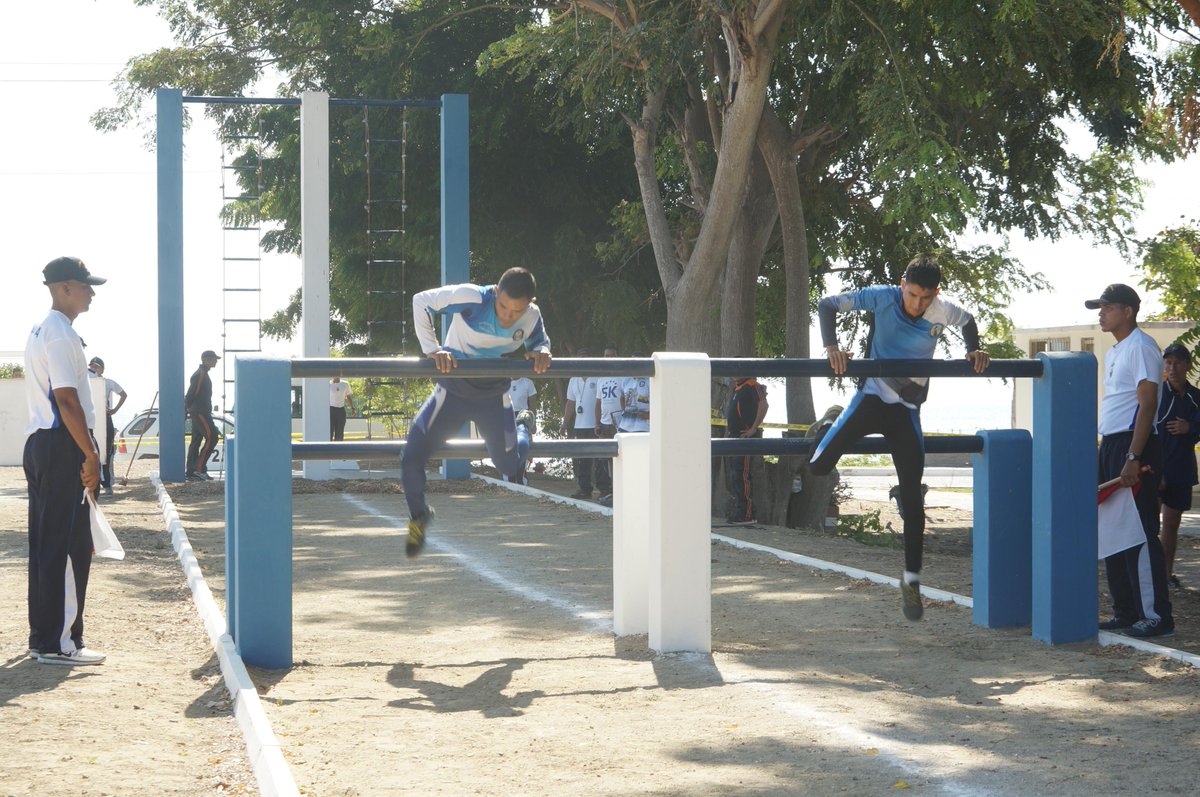 FuerzaAereaEc's tweet photo. Continúan los II Juegos Militares Interfuerzas, los participantes demuestran técnica y entrega en cada disciplina. http://t.co/XtnJbgfOZ0