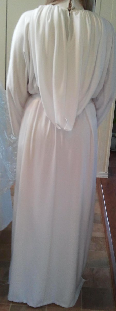 AlterationsCass's tweet image. Back of Princess Leia Senatorial Gown by @AlterationsCass #rebellegion #alphabase #GarrisonTitan