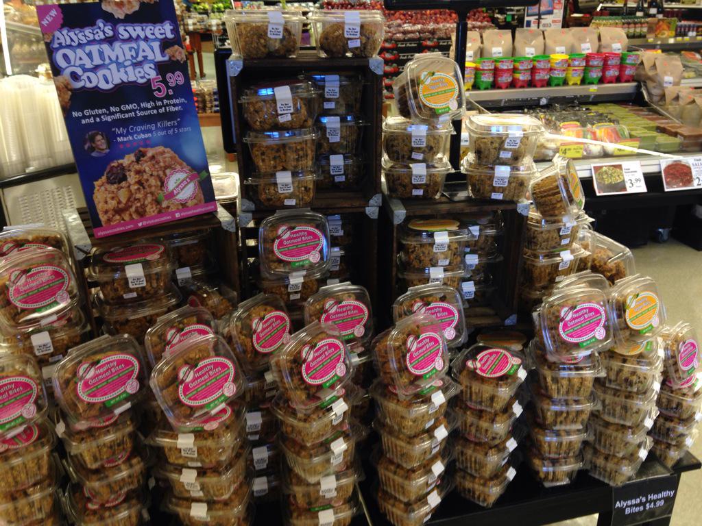 designkuhr's tweet photo. Excited to see @AlyssasCookies as my new diversion from the fresh chips and guac display. Love healthy cookies! http://t.co/OKrwlvw4o0