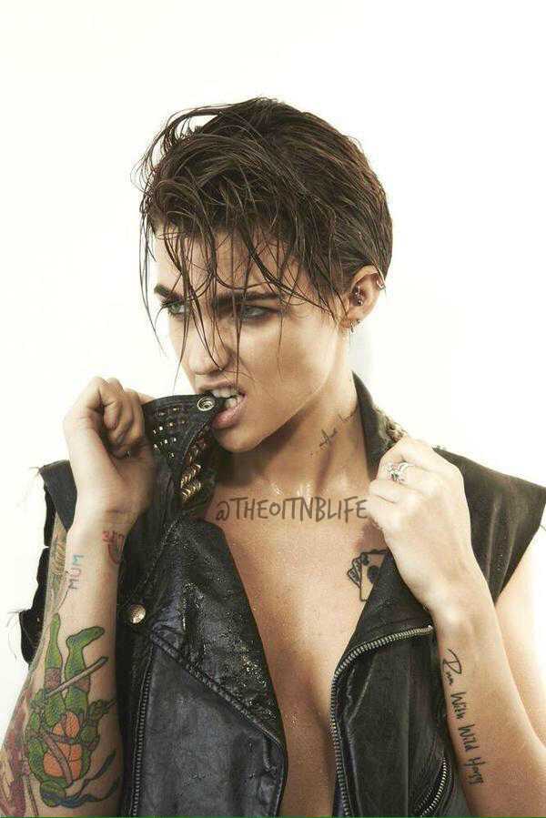 OlTNBLife's tweet photo. Ruby rose though 😍 http://t.co/cZBZUQFIGq