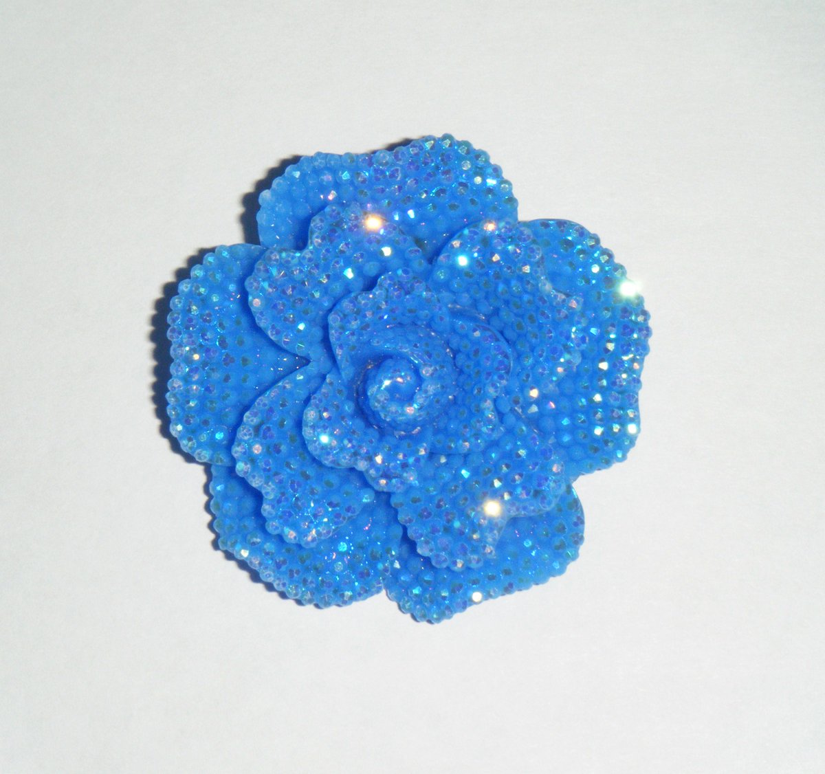 ruth50001's tweet photo. THE HANDMADE JEWELLERY SHOP for pretty heart &amp; flower brooches http://t.co/BkXgKQNgrs #eshopsUK http://t.co/OYoOb5cbHE