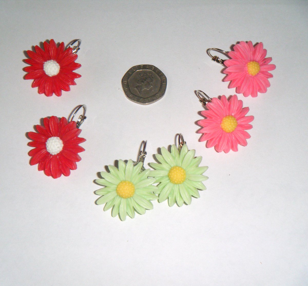 ruth50001's tweet photo. THE HANDMADE JEWELLERY SHOP for a selection of pretty earrings http://t.co/4D3KsJCWou #eshopsUK http://t.co/uKjbAL2CHJ
