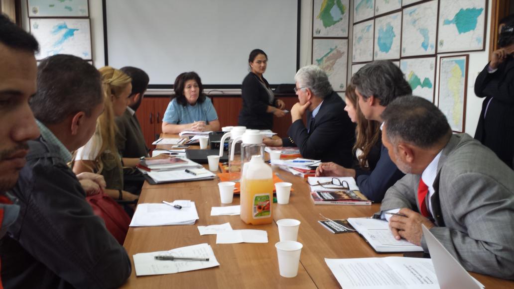 VoluntadPopular's tweet photo. Ingrid Díaz madre de @rosmitm ecplica cómo jóvenes venezolanos inocentes son encarcelados por pensar distinto http://t.co/Zz0zSvQToZ
