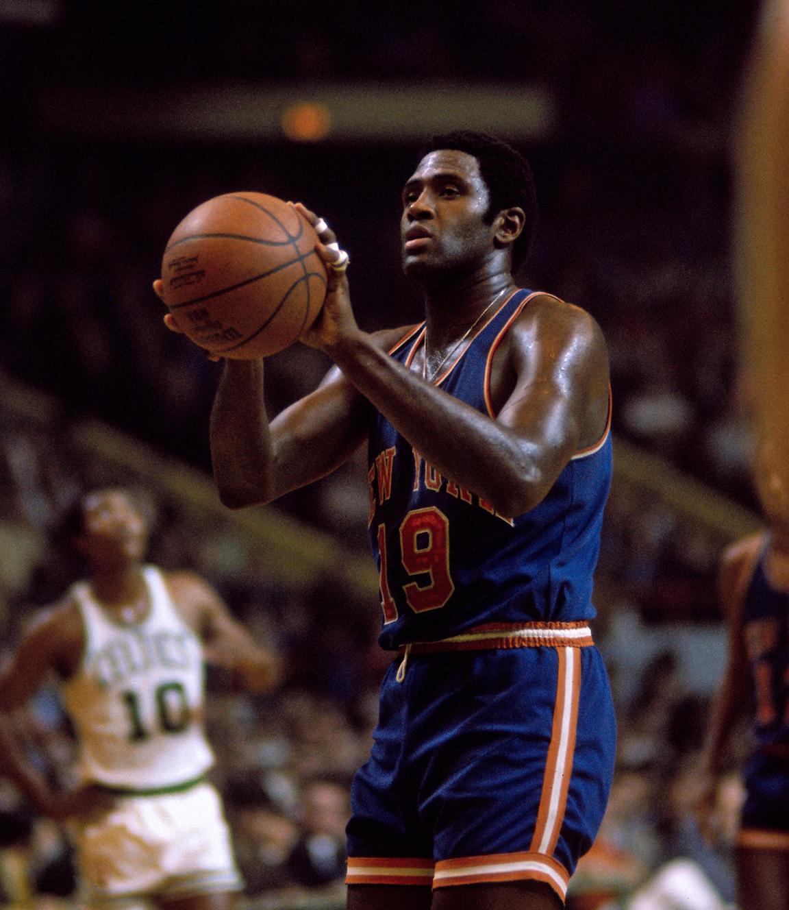 Happy 73rd Birthday to legend Willis Reed. 