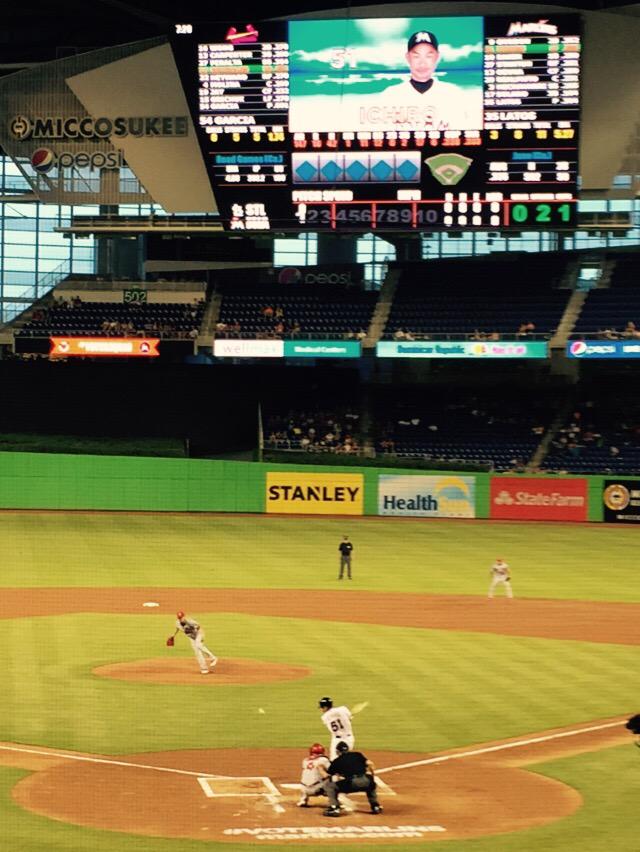 MarcoConde212's tweet photo. Thank you to Pete from Samsung for a great ballgame last night!⚾️ #WPB315🌴 #PrepaidChamps🏆 @marceloclaure @kgbond0007 http://t.co/c4fQwA5qEF