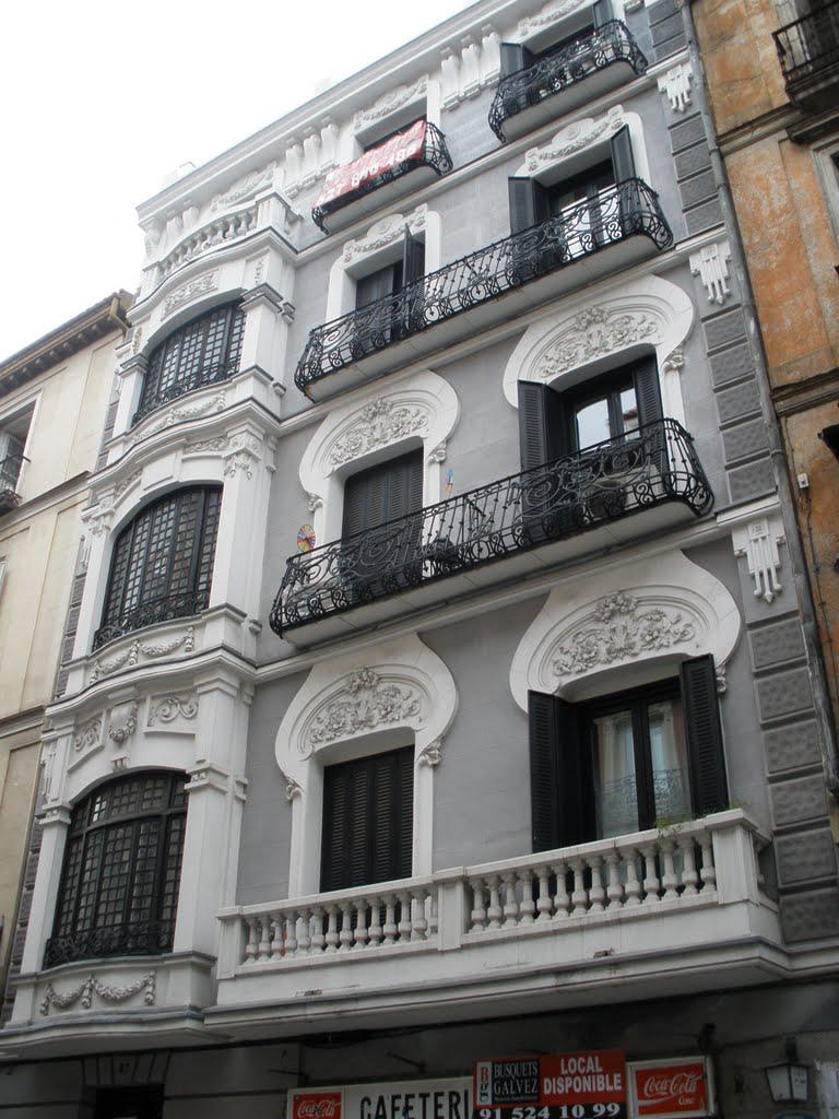 MadridenRuta's tweet photo. @SecretosdeMadri edificios del #modernismo en #Madrid plaza Matute y Atocha 47. Modernismo epitelial @Visita_Madrid http://t.co/JKvfS2xPcc
