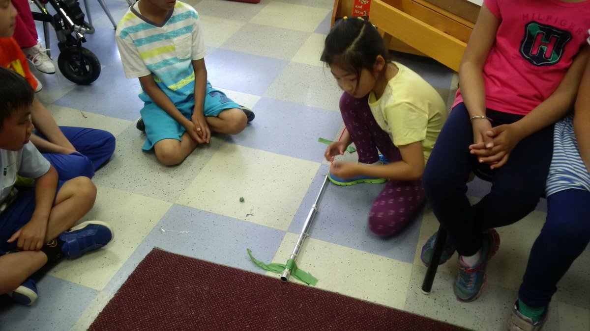 Eduneering's tweet image. The potential energy is stored in rubber bands here! Another great design. #potentialenergy #creativedesign #classfun