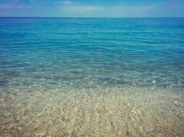 28sep87's tweet photo. Porque no hace falta irse fuera de mi poblado para tener playas como esta... 

#PlaceresDeLaVida #RoquetasDeMar http://t.co/6nRtErrHc2