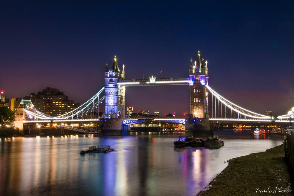 ZambazPhoto's tweet photo. #London de nuit avec #Canon70D et objectif #Sigma @sigmahq http://t.co/SgfVjpJT32