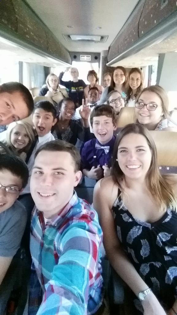 BlakeRoller's tweet photo. We're ready to see Mary Poppins at the Barter Theatre! #UBETSU #UBsummer @BarterInsider http://t.co/n0fHtcYC0y