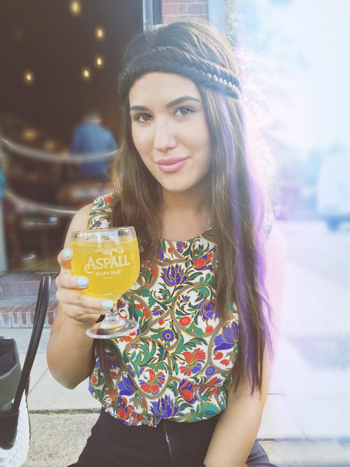 Cider o'clock :) http://t.co/4Hp1ih1Q3E<a href="/tag/pandorawishes"class="tags"><span>#pandorawishes</span></a>