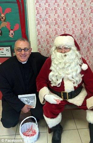 CandiRue's tweet photo. Greek priest leaves the priesthood http://t.co/qnqottscA9 #FrAnastasiosGounaris #TarponSprings #FL #StNicholasChurch http://t.co/M08PwyfGUe
