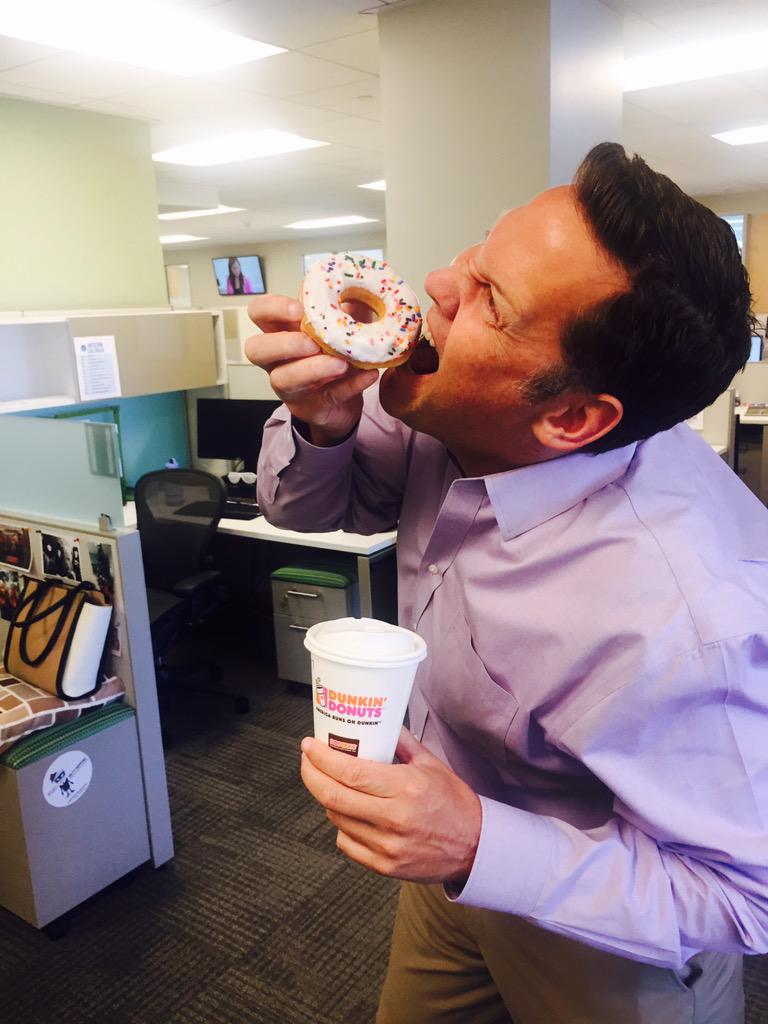 Shark After Dark has me hungry for <a href="/DunkinDonuts/">Dunkin'</a> !! #ddsharkweekpromo