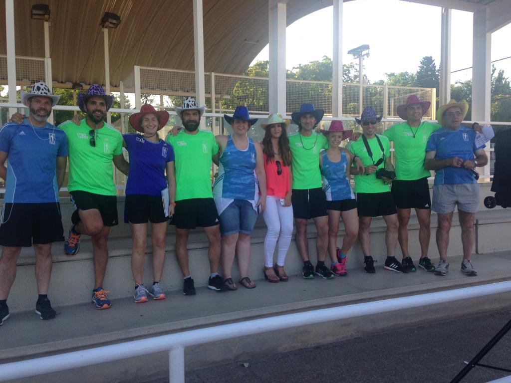 evicanm's tweet photo. Comienza el mitin @RETO10KWOMEN @zaragozadeporte @heraldoes #Run4fun #YoElegíCorrer #CorrerMeHaEnsenado @gecigoyen http://t.co/kTltMigsGQ