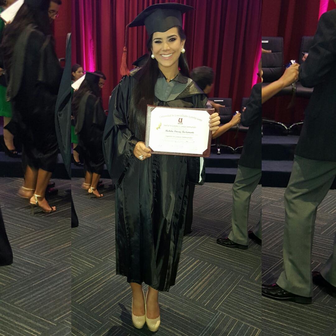 MichelaPinBu's tweet photo. 😊🎓💪 http://t.co/DJo2K0a03s