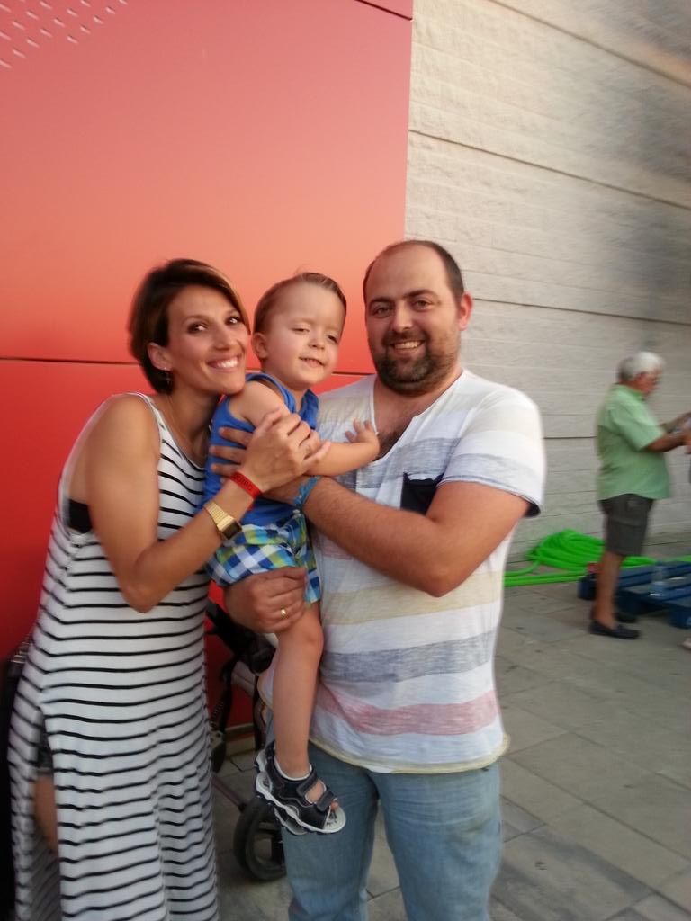 <a href="/LaFlakaLaVoz/">La Flaka</a> pero que guapiiiisima eres
Espero que la siguiente firma de disco sea la tuya. Te lo merecessssss