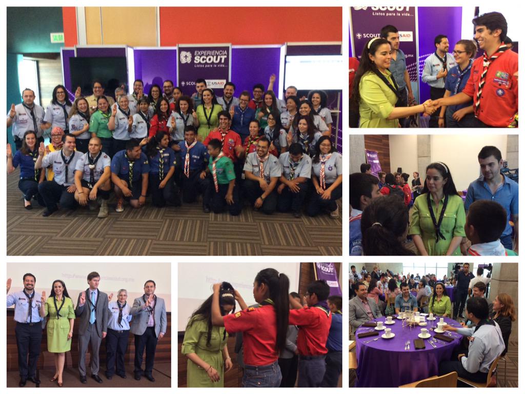 Agradezco a la Asociación Scout de México A.C. Por nombrarme  este día como Scout Honorario
