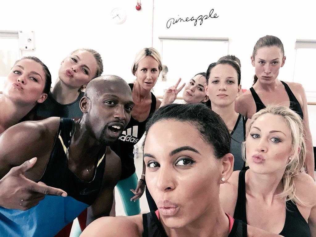 LouiseHazel's tweet photo. Shit went down👇👇👇👇 thank you to everyone who came along to my #FitForFree class! You rocked it!! 🙅🙅🙅 http://t.co/hmCETDAuwe