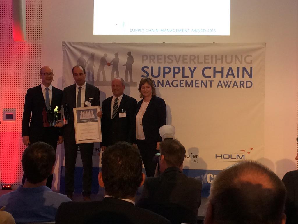 der_guenther's tweet photo. And the winner is.... @nokianetworks Gewinner des Supply Chain Management Awards der #EXCHAiNGE 2015 http://t.co/p7GUA1K44b