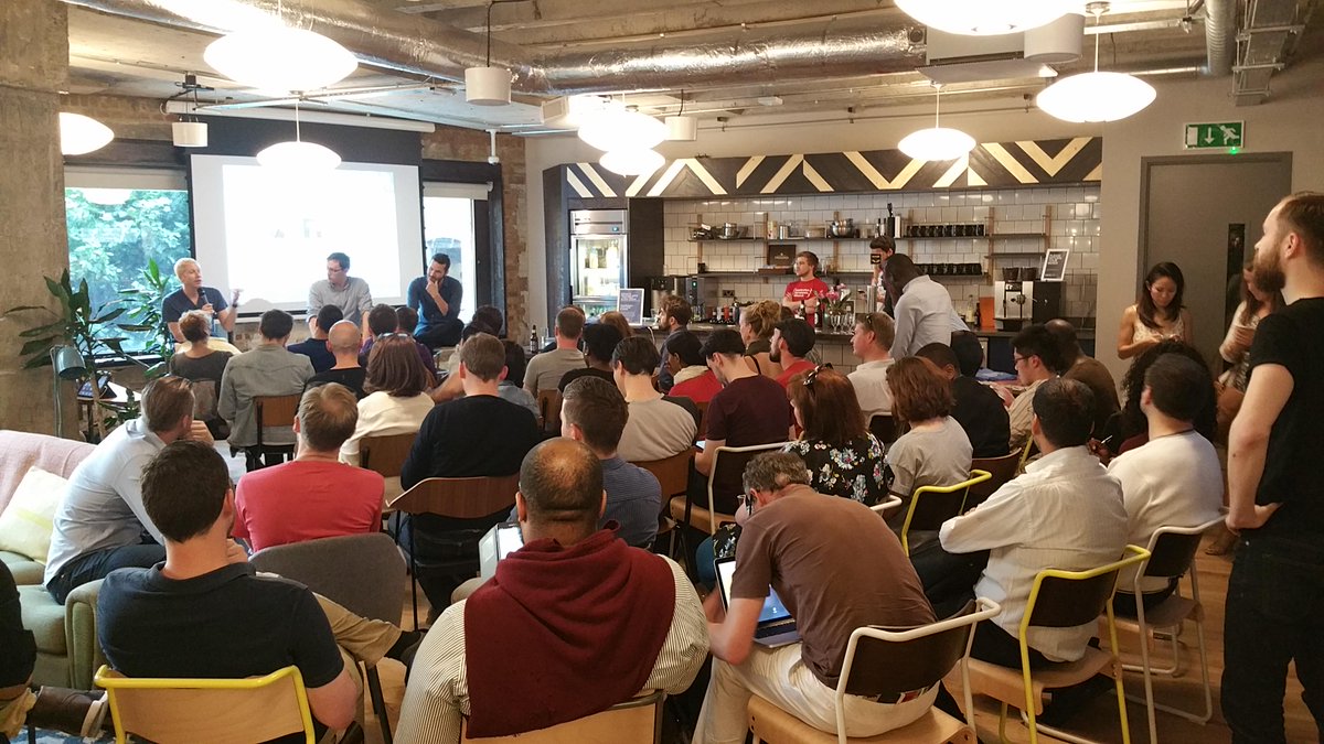 DevsAlliance's tweet photo. Full house for our #GrowthHacking London Meetup! @CitizenSumma and @Richpleeth are sharing their insider insight. http://t.co/UsCnTwXEBw