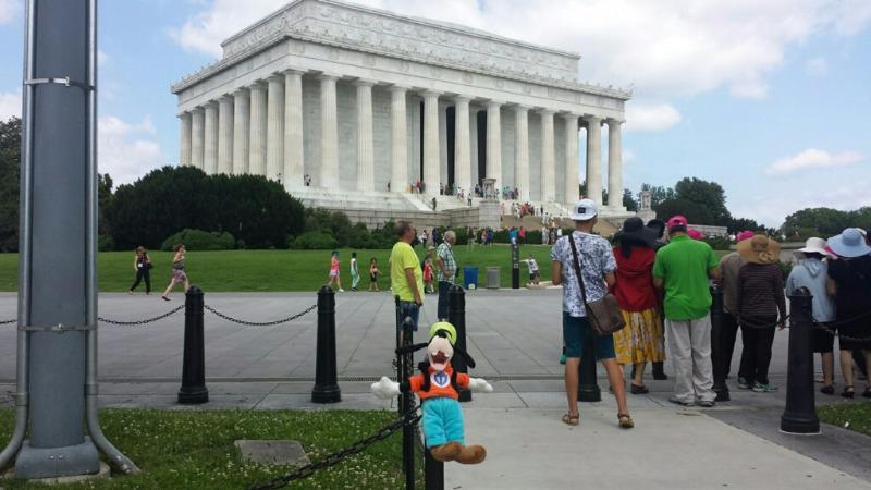 GetawayGoofy's tweet photo. Enjoying a visit to our Nation's Capital! #DC #WashingtonDC #GetawayGoofy #WhereIsGetaway? #MagicalVacations http://t.co/xhFRjxHOIk