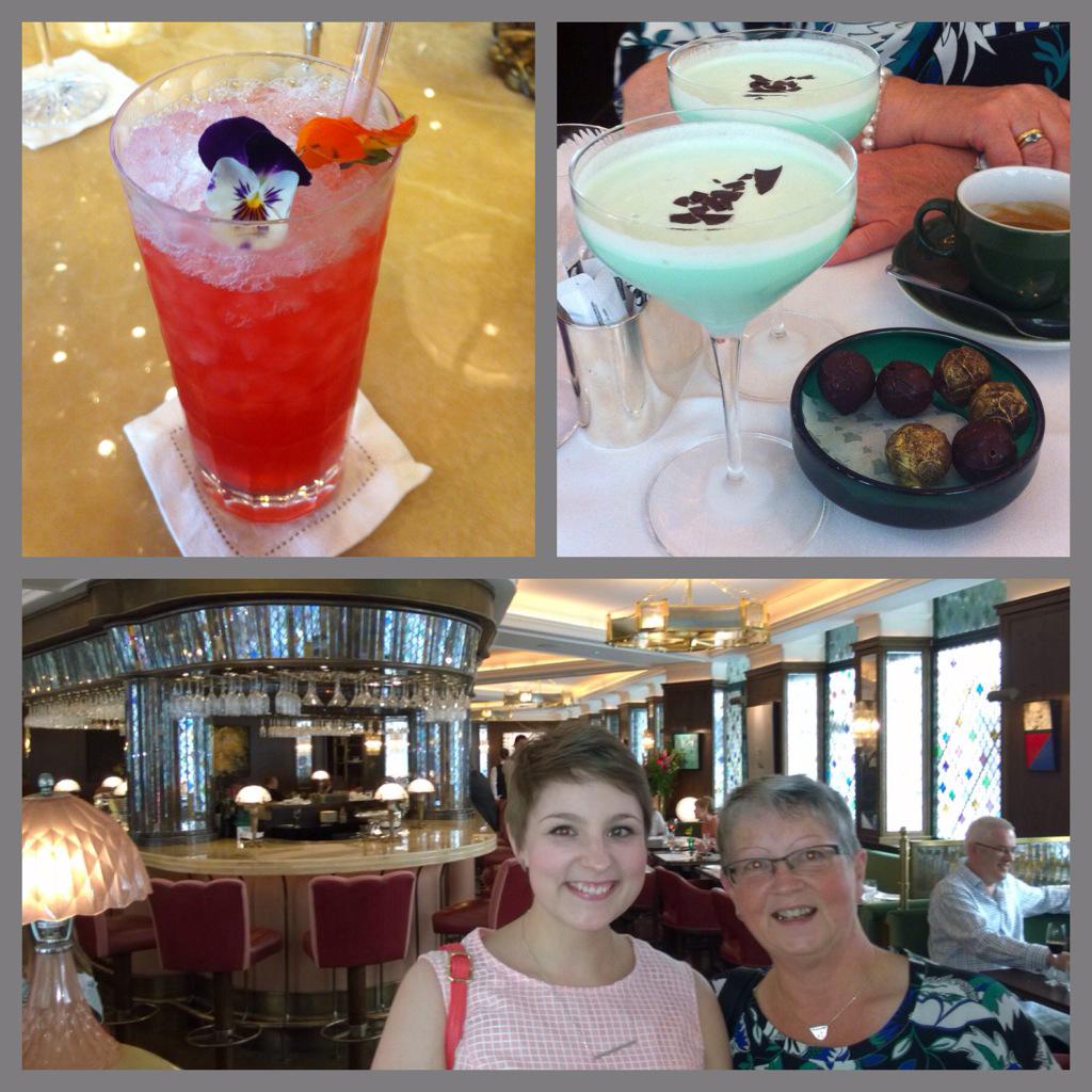 KSnow_Jewellery's tweet photo. Yummy mum n daughter treat lunch 😍💕 delicious food and cocktails #grasshopper. Thank you @IvyRestaurants fab refurb👍 http://t.co/Afpq2YzYPa