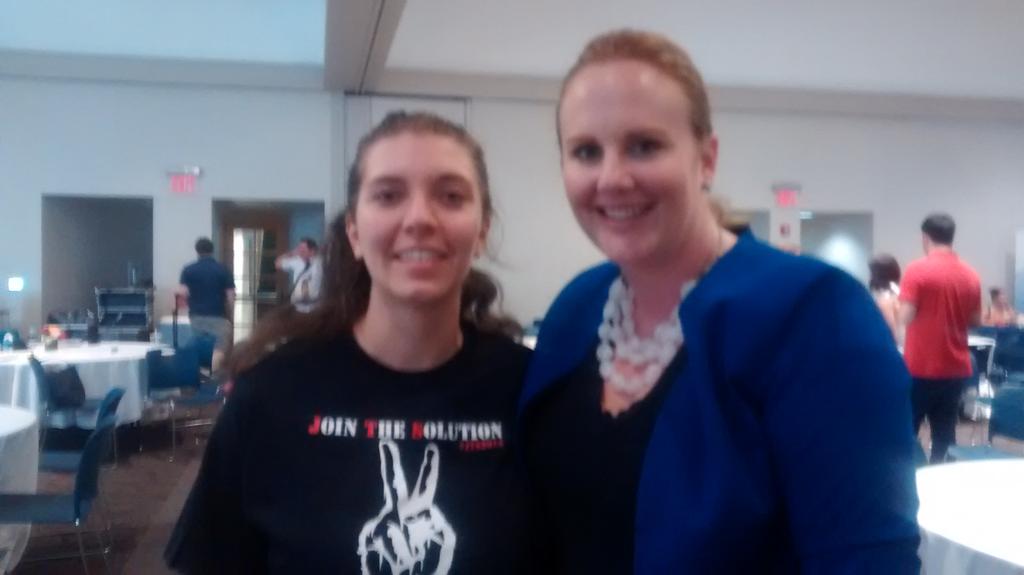 HorizonHS1's tweet photo. Rachel, rocking the ARS shirt with @ARS_recovery executive director, Kristen Harper at #UNITE2015 http://t.co/m4pHqLeeJO