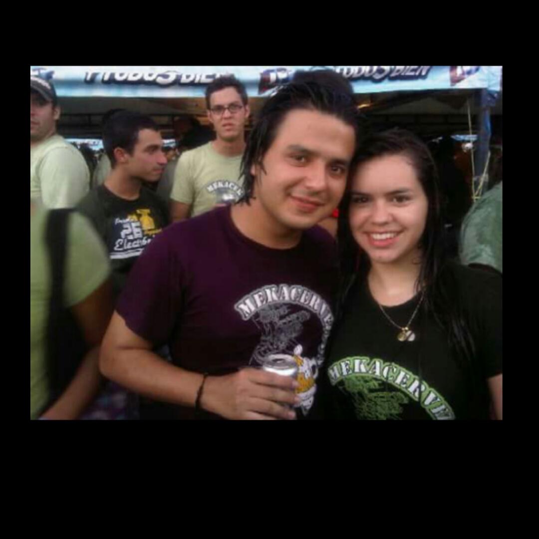 JesusGRueda's tweet photo. Unos 5 años atrás mi caty.. Te Amo.. feliz aniversario @MaCristal26 http://t.co/5Styu4X5vE