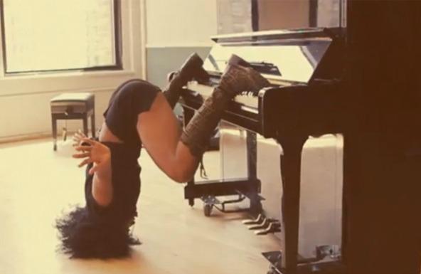 #Twerkin to a whole new level. The piano #twerk