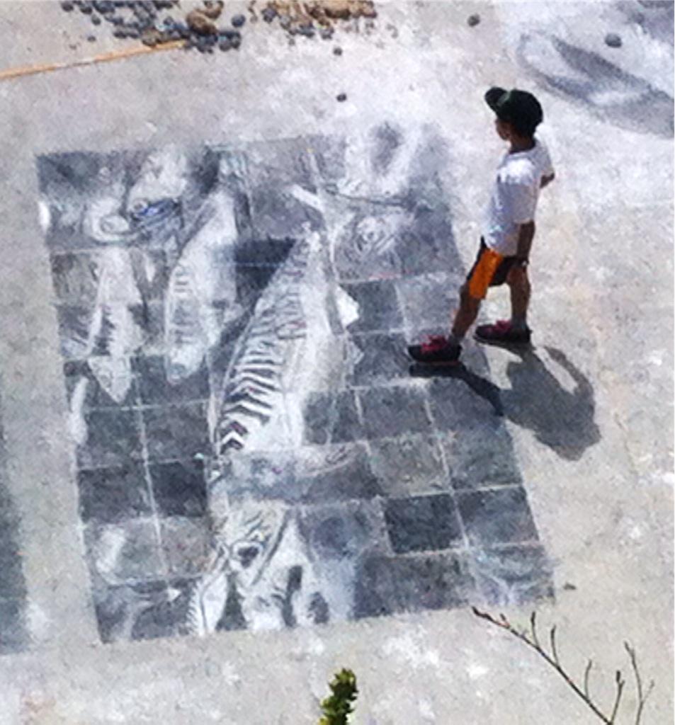 iozzi's tweet photo. @LonghillSchool. Hot days drawing! http://t.co/HLw0RO4yzI