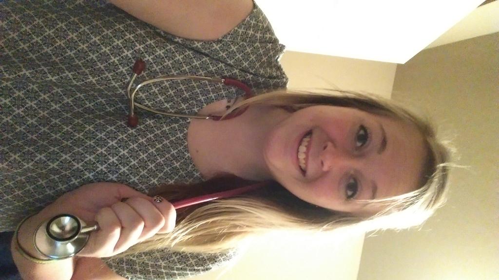 beeguard27's tweet photo. Got my first stethoscope today!! #docintraining 😍💊 http://t.co/JHPAqvQJgJ