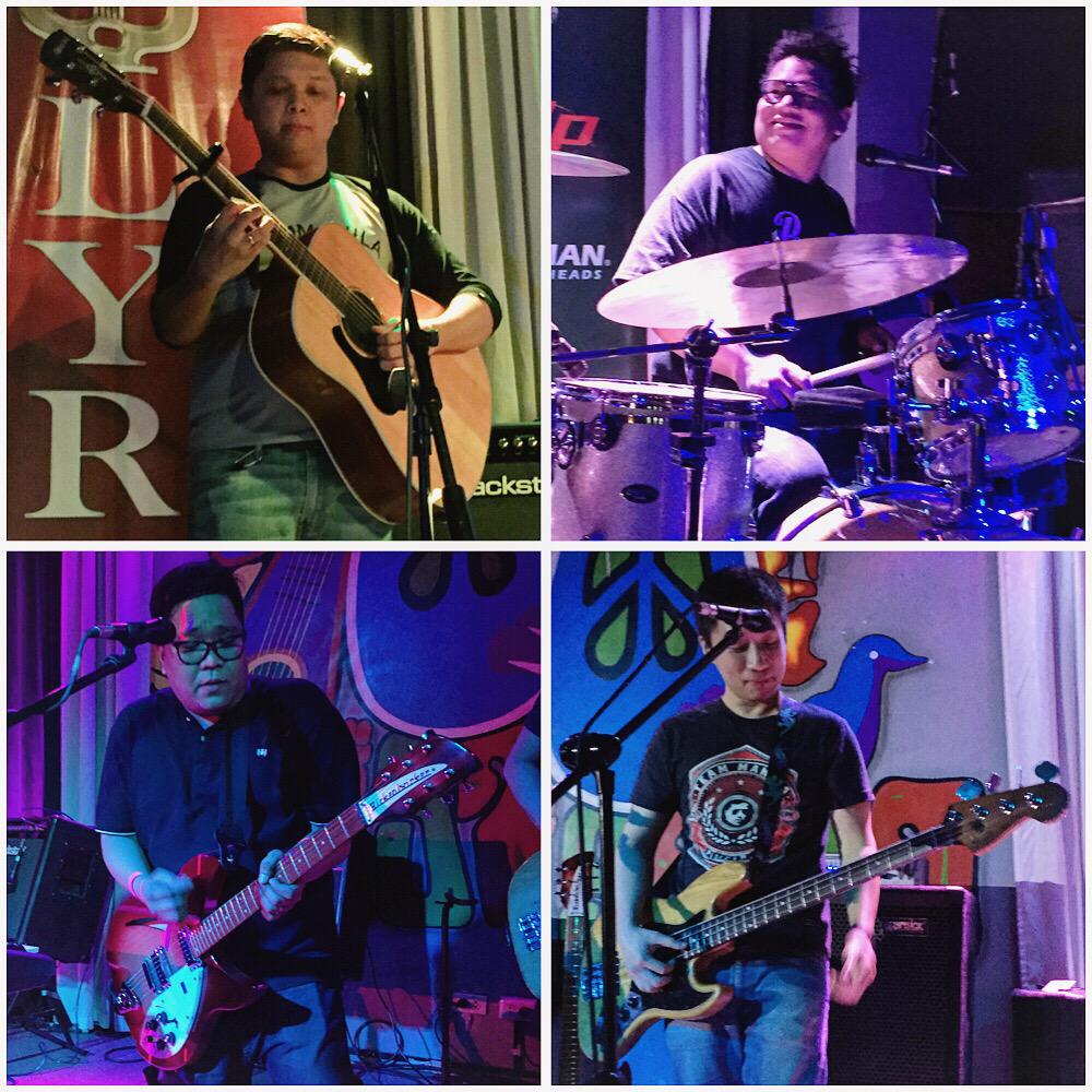 jugsjugsjugs's tweet photo. Hey guys! Please click: http://t.co/vh4L8UQBqi for more photos of our gig at @the70sBistro! See you at the gigs! 😉👍🏼 http://t.co/NZiExl8k50