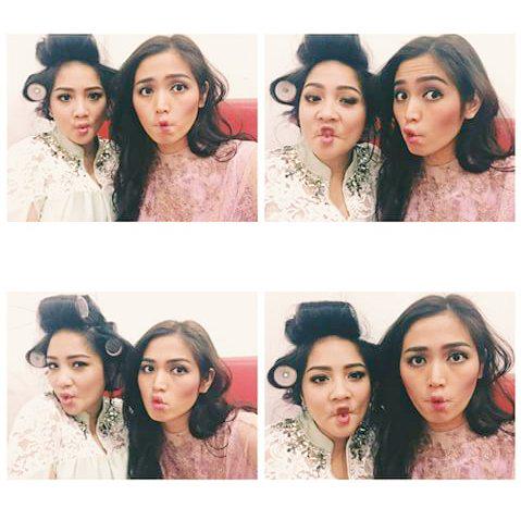 lovelyraffigigi's tweet photo. Nagita Slavina w/ @jedarcantik 

Gaya selfie geboy mujair 😘🐰 http://t.co/JgSymV4D0x