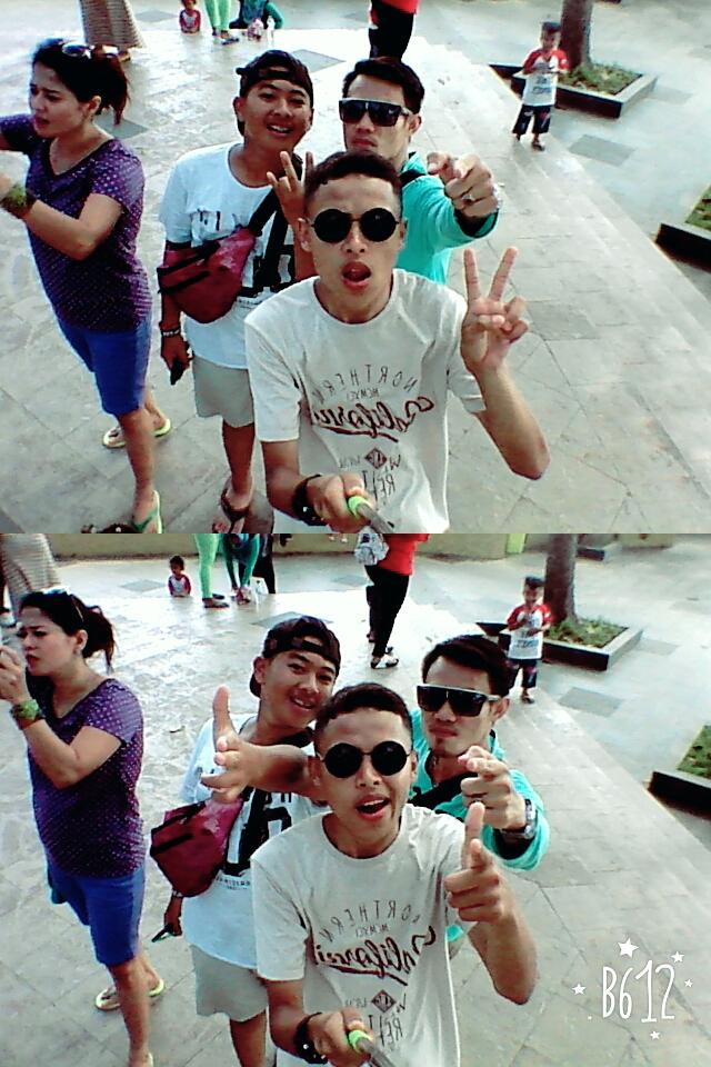 ridwanf_10's tweet photo. Bali http://t.co/fOWwpmYAdt