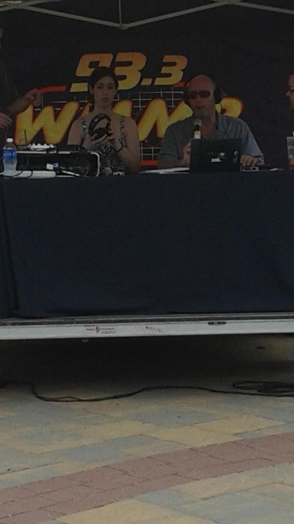 NickvsHisBrain's tweet photo. @Matty93Cord and @radio_sara holdin' down the @933WMMR fort #rushconcert http://t.co/z3cpXPmlL0