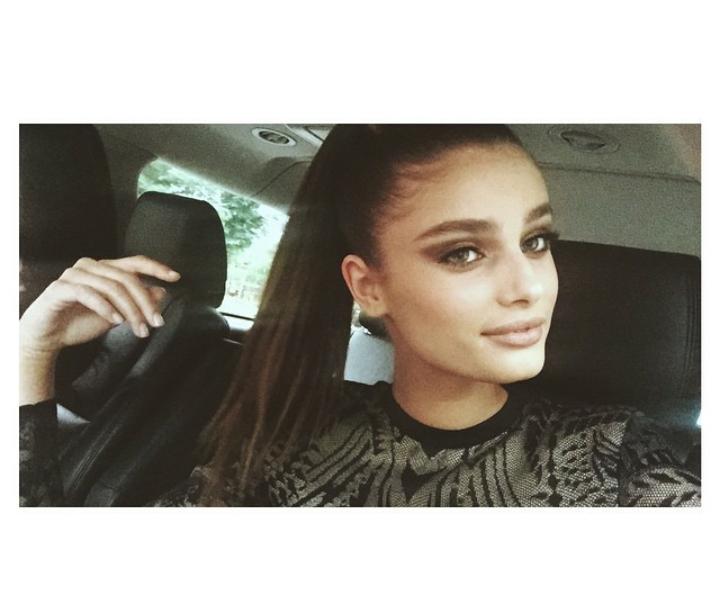 AliceH_book's tweet photo. Hola bbys 💗 http://t.co/kcKqPcrpjD