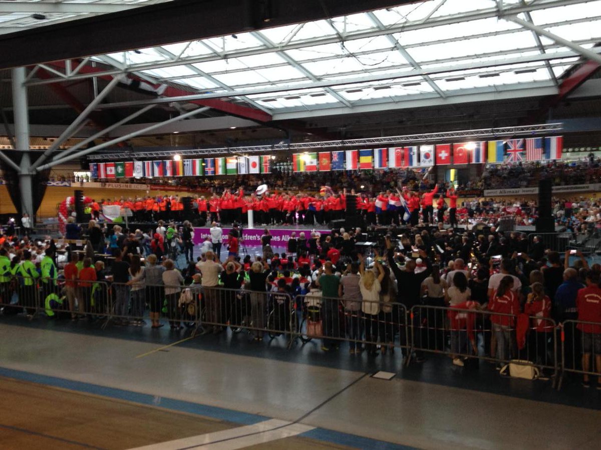 peterdebaat's tweet photo. Team Heiloo, Joure en Alkmaar bij opening 49e ICG #ICG2015Alkmaar Veel succes!!! http://t.co/yG3iz84Cyz