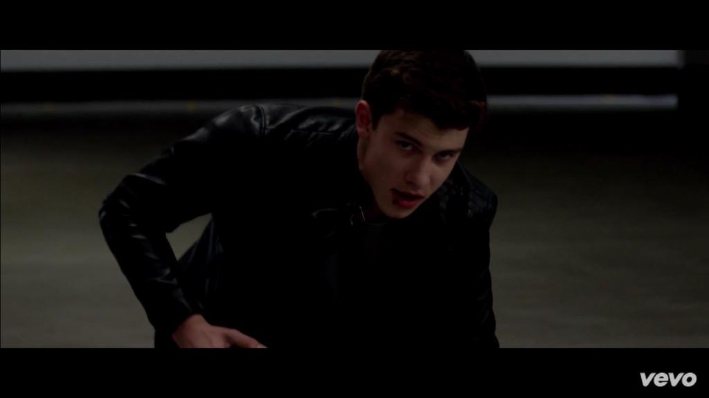 Dianita_Lora10's tweet photo. @ShawnMendes
I'm in love with #NewStitchesVideo. πShawn, my baby you look so hot ! π»π₯https://t.co/sDC4ZoSwfp ILYSFMπ http://t.co/q1YuTEzuf9
