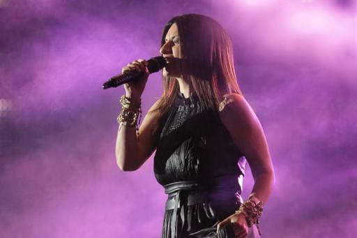 Jessica_loveLAU's tweet photo. @LauraPausini #3AnniFa #StadioDallAra #EmiliaLive io ero lΓ¬ davanti a te e tu,tu non eri piΓΉ sola,eravate giΓ voiβ€οΈ http://t.co/oz9NRMHVMn