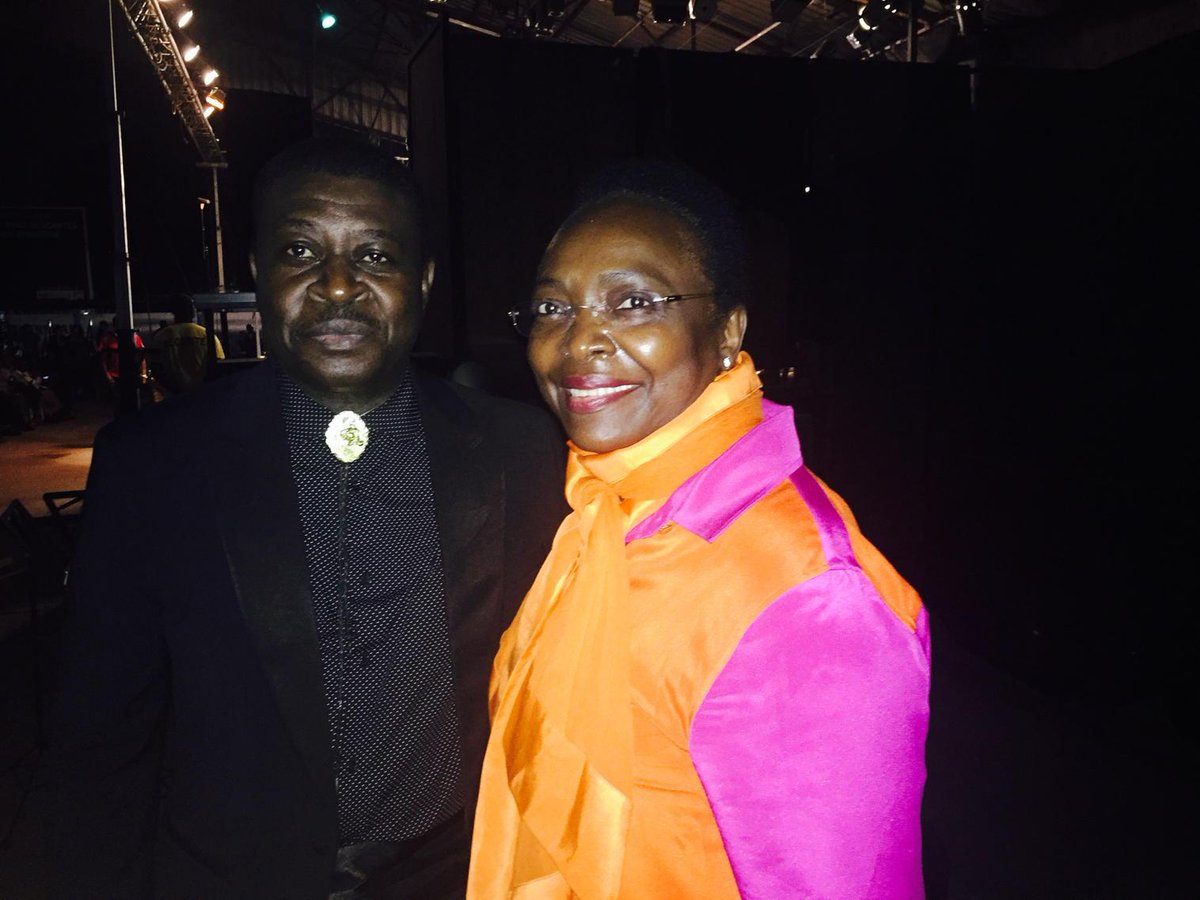 YvesBigot's tweet photo. Armand #diangenda ##kimbanguist chef de l'orchestre symphonique de #Kinshasa avec Denise #epote @TV5MONDE # http://t.co/npWxSNGkK6