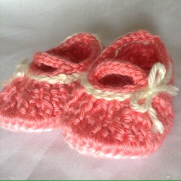 dmhooper485's tweet image. Crochet Mary Jane Baby Booties etsy.me/1FDF3vT via @Etsy #shoppershour #babygift #babygirl #newbaby #newmoms