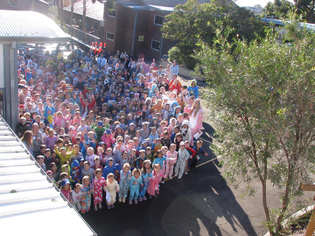 olssmiranda's tweet photo. Our wonderful Yr 6 students organised a pyjama day to help raise awareness and money for refugees. #RefugeeWeek2015 http://t.co/6OSypgevyK