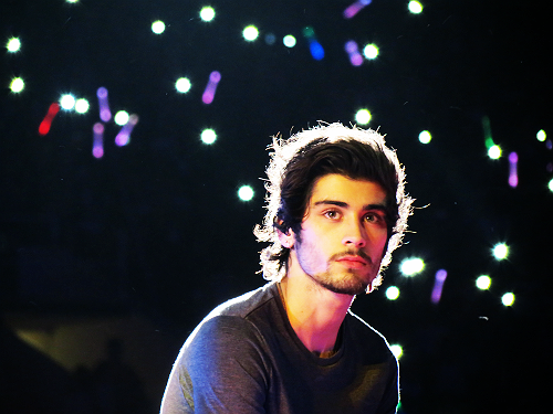 LHNLZ69's tweet photo. #МечтаЖизни - возвращение Зейна в группу 1D 💫✨
#1DMOB http://t.co/TnXqeUvdJT