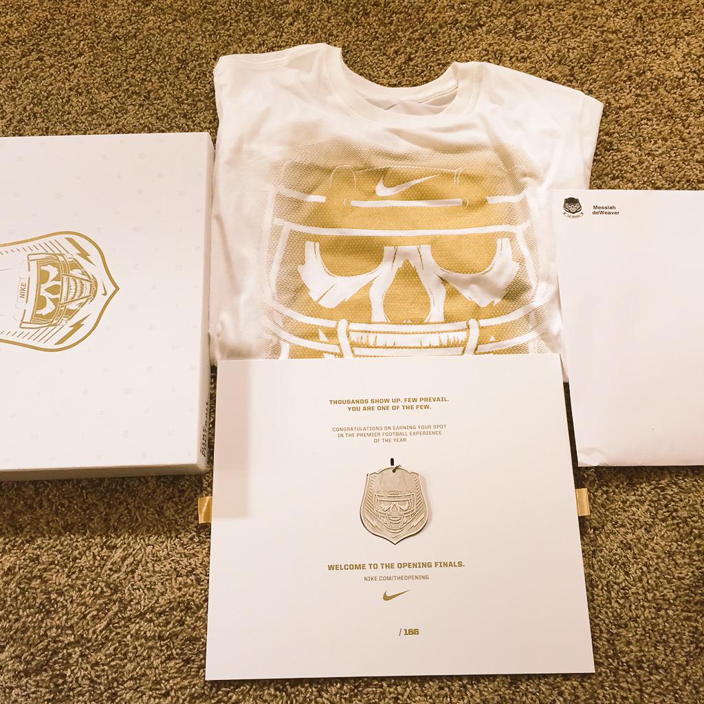 Siah_10's tweet image. Excited for the @TheOpening ! #FlyRush #Elite11 #937