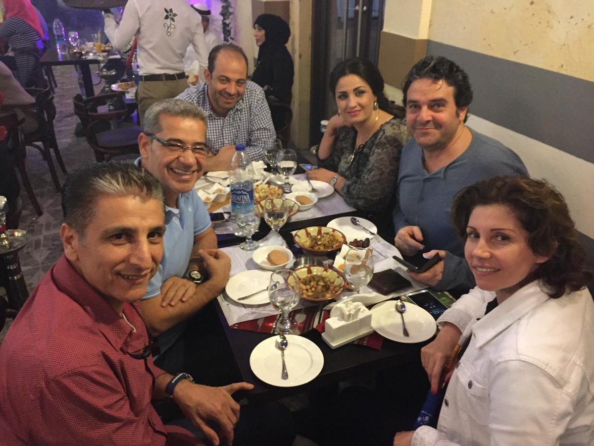مصطفى الآغا Mustafa Agha On Twitter مع الاصدقاء النجم ماهر صليبي وزوجته النجمة يارا صبري والدكتور أحمد زحيلي وجمال آدم وزوجته في درج الياسمين Http T Co Op1qjflf3b