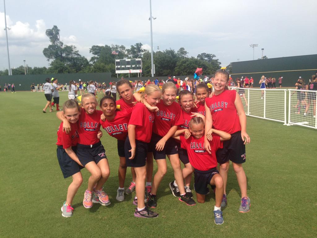 JennieFinchWS's tweet photo. Bullet softball is ready! http://t.co/VPC6p5u8s4
